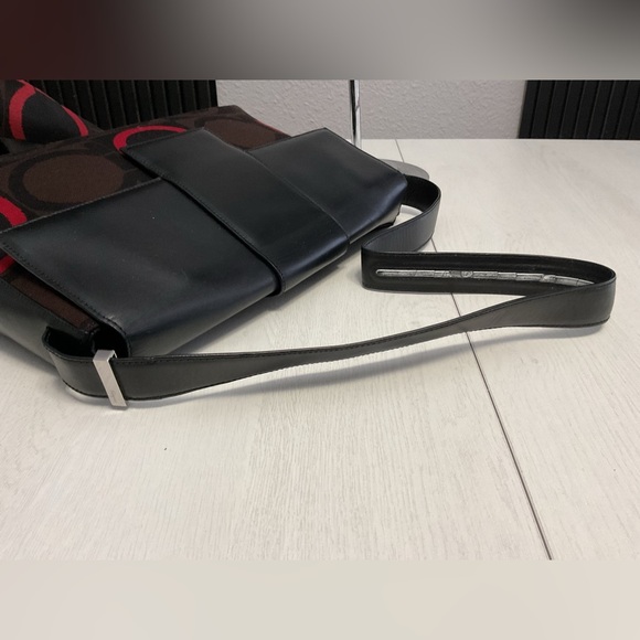 Salvatore Ferragamo  bags - Picture 14 of 16